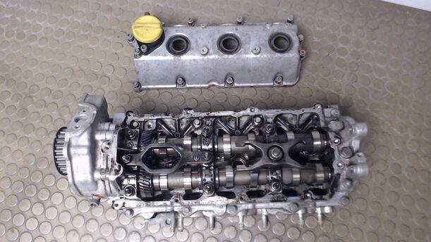 Foto: ZYLINDERKOPF Y30DT VORN 1. REIHE eines Opel Signum 3.0 V6 CDTI