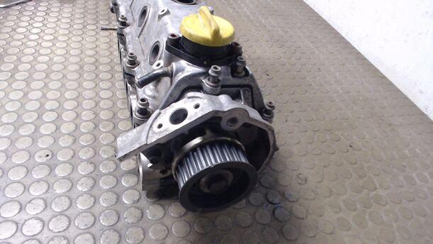 Foto: ZYLINDERKOPF Y30DT VORN 1. REIHE eines Opel Signum 3.0 V6 CDTI