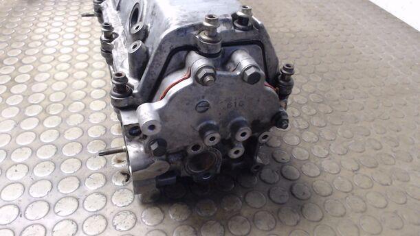 Foto: ZYLINDERKOPF Y30DT HINTEN 2. REIHE eines Opel Signum 3.0 V6 CDTI