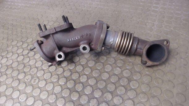 Foto: ABGASROHR TURBOLADER eines Opel Signum 3.0 V6 CDTI