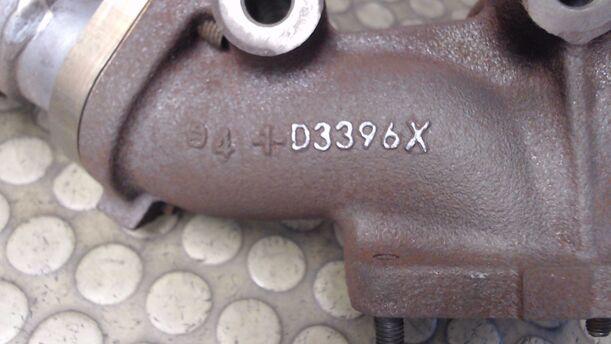 Foto: ABGASROHR TURBOLADER eines Opel Signum 3.0 V6 CDTI
