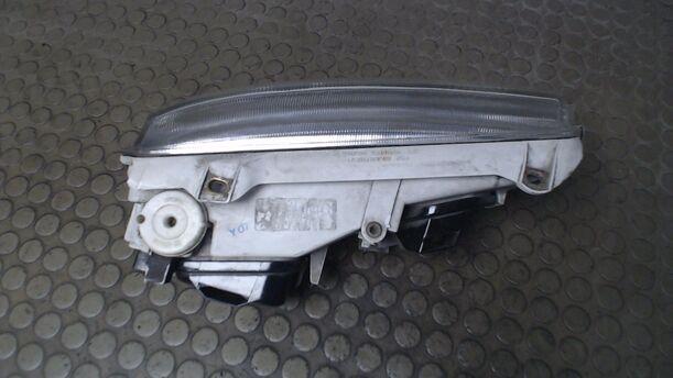 Foto: SCHEINWERFER LINKS eines VW Passat Variant 1.6