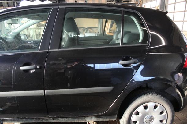 Foto: TÜR HINTEN LINKS eines VW Golf 1.9 TDI