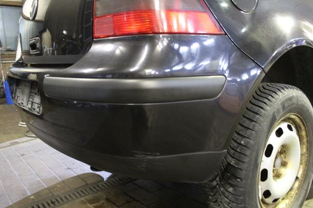 Foto: STOSSFÄNGER / STOSSSTANGE HINTEN eines VW Golf 1.9 TDI