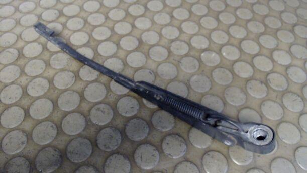 Foto: SCHEIBENWISCHERARM HINTEN eines Ford Focus