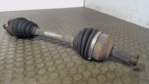 Foto: ANTRIEBSWELLE VORN LINKS eines Ford Focus