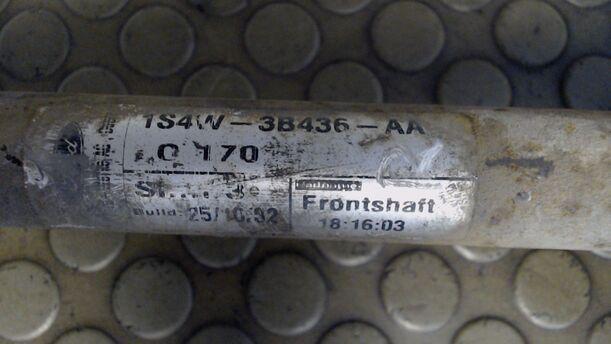 Foto: ANTRIEBSWELLE VORN RECHTS eines Ford Focus