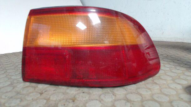 Foto: HECKLEUCHTE / RÜCKLEUCHTE AUSSEN RECHTS eines Honda Civic 1.5i