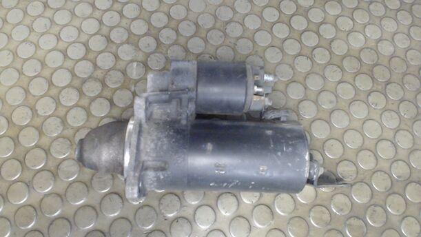 Foto: ANLASSER / STARTER BOSCH eines BMW 520i 24V
