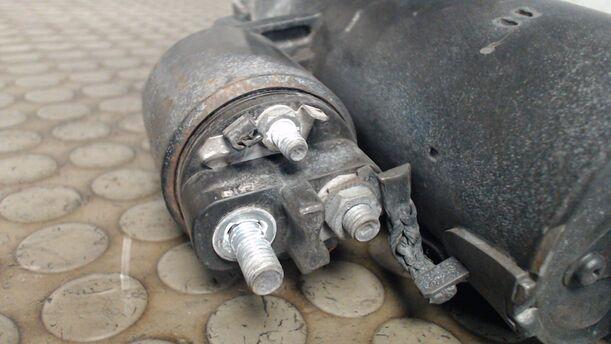 Foto: ANLASSER / STARTER BOSCH eines BMW 520i 24V