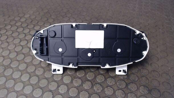 Foto: TACHOEINHEIT eines Ford Fiesta 1.25