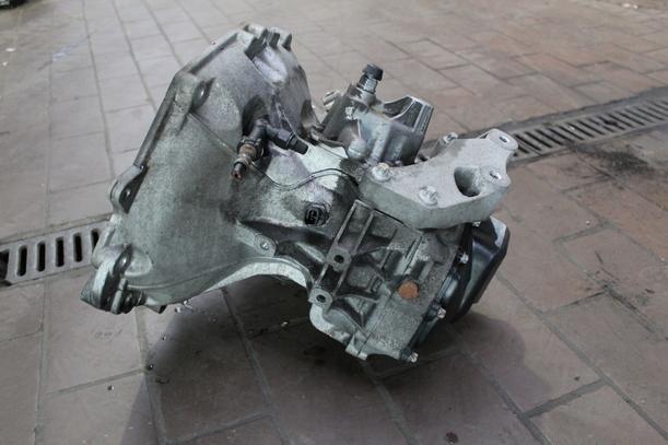 Foto: SCHALTGETRIEBE F13 C429 (UNGEPRÜFT) eines Opel Corsa 1.0 12V
