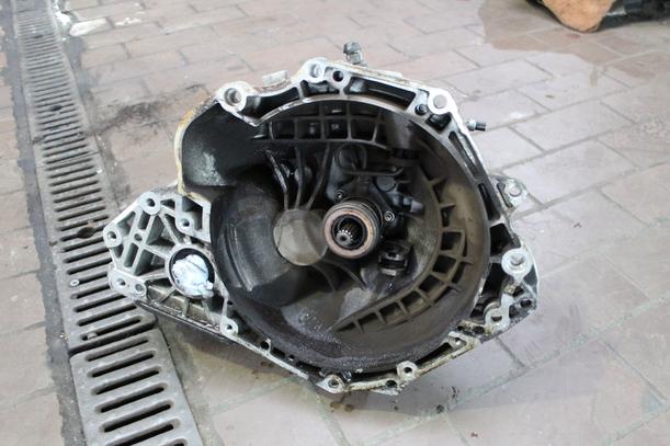 Foto: SCHALTGETRIEBE F13 C429 (UNGEPRÜFT) eines Opel Corsa 1.0 12V