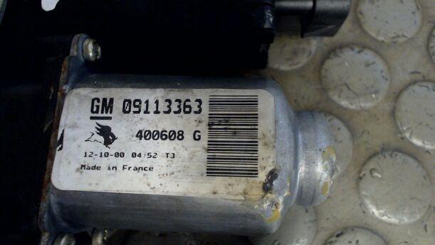 Foto: FENSTERHEBER ELEKTRISCH VORN LINKS (4/5-TÜRER) eines Opel Corsa 1.0 12V