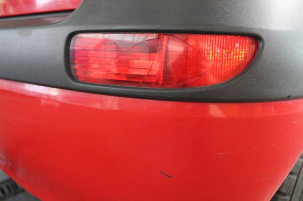 Foto: STOßSTANGE / STOSSFÄNGER HINTEN eines Opel Corsa 1.0 12V