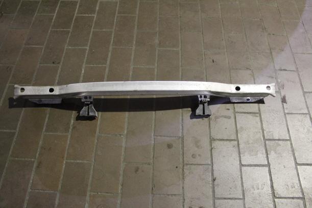 Foto: VERSTÄRKUNG / TRÄGER HINTEN eines Opel Corsa 1.0 12V