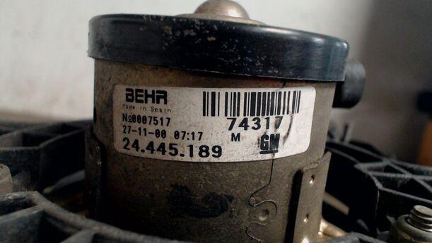 Foto: ELEKTROLÜFTER eines Opel Corsa 1.0 12V