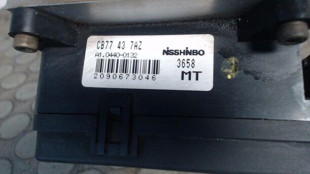 Foto: HAUPTBREMSAGGREGAT ABS eines Mazda Premacy TD
