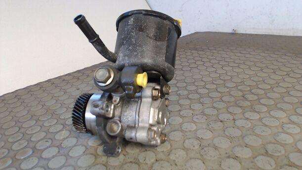 Foto: PUMPE SERVOLENKUNG eines Mazda Premacy TD
