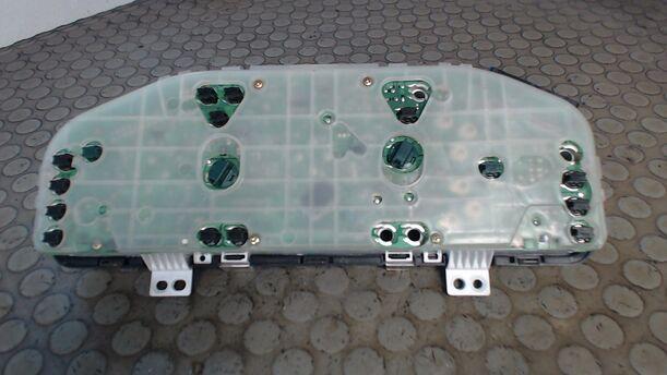 Foto: TACHOEINHEIT eines Mazda Premacy TD