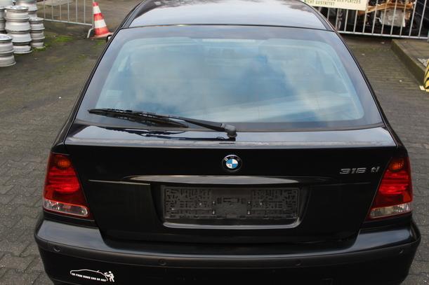Foto: HECKKLAPPE eines BMW 316ti compact LX