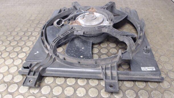 Foto: ELEKTROLÜFTER LINKS eines Mazda 626 2.0 TD