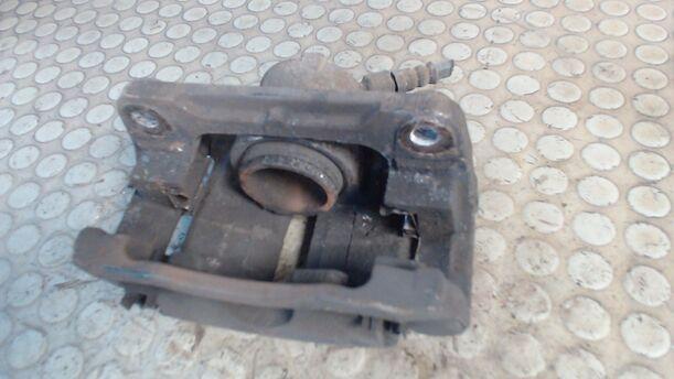 Foto: BREMSSATTEL VORN RECHTS eines Renault Scenic 1.6 16V