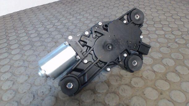 Foto: SCHEIBENWISCHERMOTOR HINTEN eines Volvo V50 1.6D DPF DRIVe Start/Stop