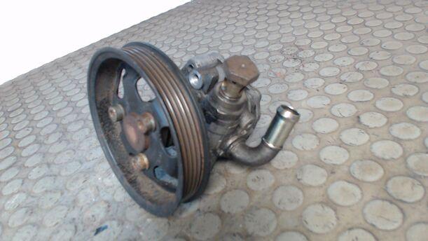 Foto: PUMPE SERVOLENKUNG eines VW Passat Variant 1.6