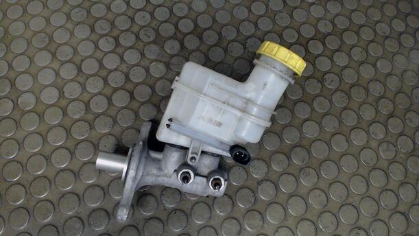 Foto: HAUPTBREMSZYLINDER eines Ford Ka 1.2