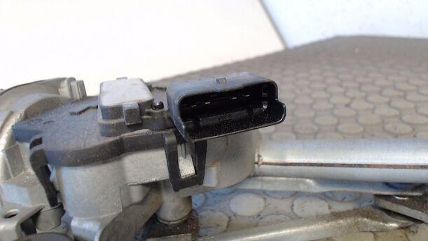 Foto: SCHEIBENWISCHERMOTOR VORN eines Citroen C3 1.1