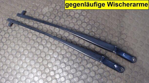 Foto: SCHEIBENWISCHERARME VORN eines VW Touran 1.9 TDI