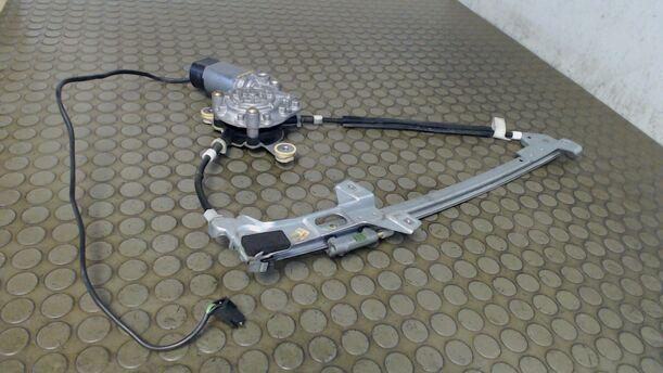 Foto: FENSTERHEBER ELEKTRISCH  VORN RECHTS eines Audi 100 Avant 2.6 E