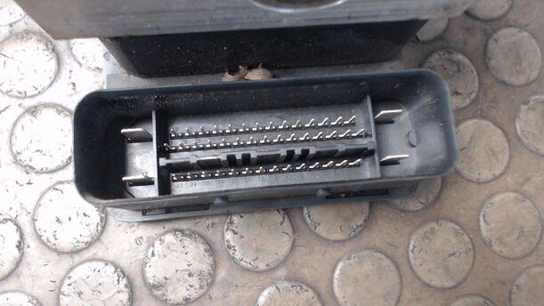 Foto: HAUPTBREMSAGGREGAT ABS eines Ford Fiesta 1.3