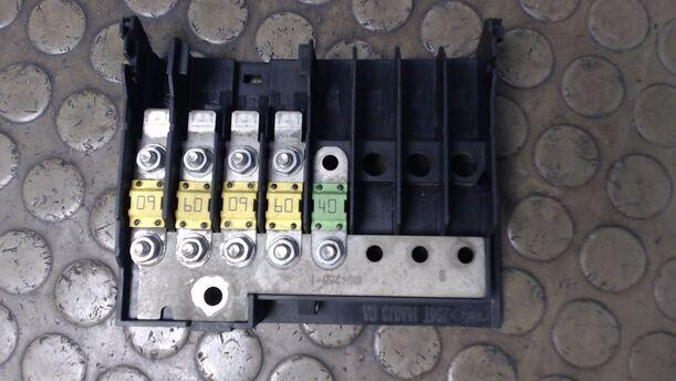 Foto: SICHERUNGSKASTEN eines Ford Fiesta 1.3