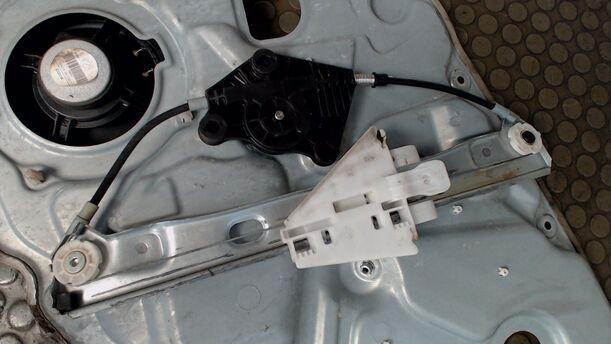 Foto: FENSTERHEBER ELEKTRISCH HINTEN LINKS eines Alfa Romeo 159 Sportwagon 1.9 JTS 16V