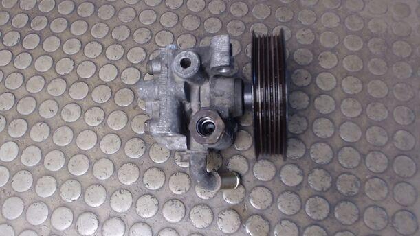 Foto: PUMPE SERVOLENKUNG eines Ford Transit Connect (Lang)