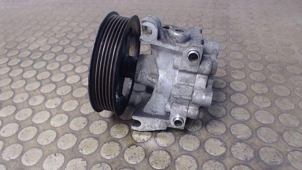 Foto: PUMPE SERVOLENKUNG eines Ford Transit Connect (Lang)