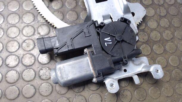 Foto: FENSTERHEBER ELEKTRISCH VORNE LINKS eines Opel Meriva 1.3 CDTI DPF Aura