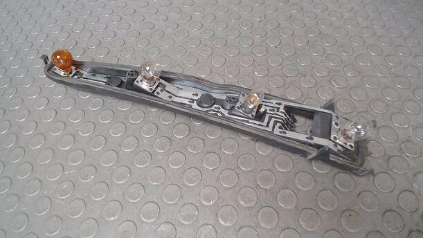 Foto: LAMPENTRÄGER HINTEN RECHTS eines Opel Meriva 1.3 CDTI DPF