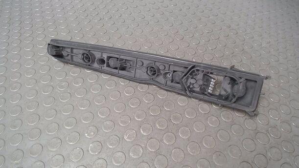 Foto: LAMPENTRÄGER HINTEN RECHTS eines Opel Meriva 1.3 CDTI DPF