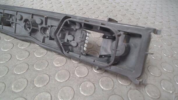 Foto: LAMPENTRÄGER HINTEN RECHTS eines Opel Meriva 1.3 CDTI DPF