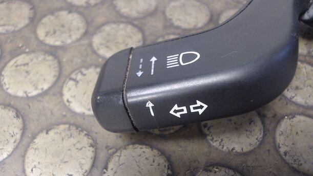 Foto: BLINKSCHALTER/KOMBISCHALTER eines Opel Meriva 1.3 CDTI DPF Aura