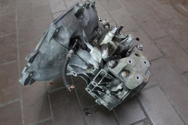Foto: SCHALTGETRIEBE 5-GANG F17 W3,55 eines Opel Astra 1.7 CDTI Caravan
