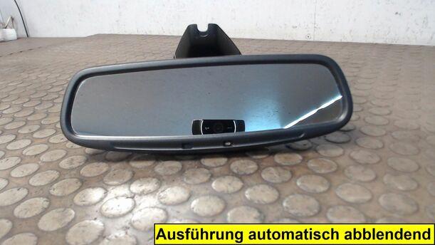 Foto: INNENSPIEGEL eines Ford Mondeo 2.0 Turnier TDCi
