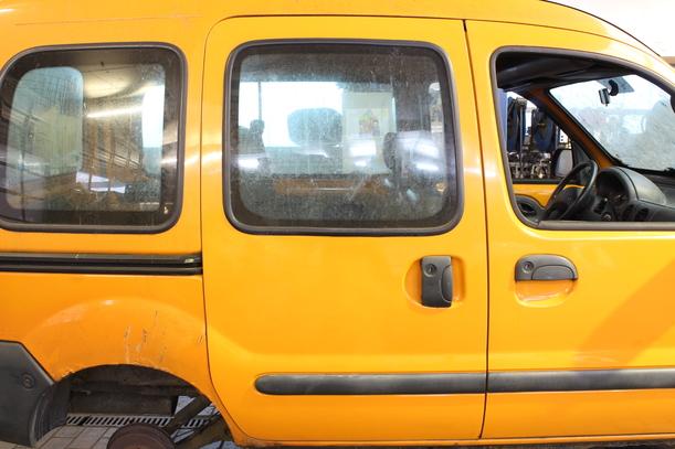 Foto: LADERAUMTÜR/ SCHIEBETÜR RECHTS eines Renault Kangoo Rapid 1.4 (RL ) Aura