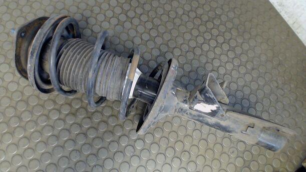 Foto: FEDERBEIN VORN RECHTS eines Ford Scorpio