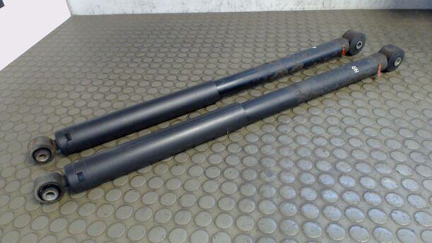 Foto: STOSSDÄMPFER HINTEN eines Ford Scorpio