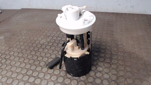 Foto: KRAFTSTOFFPUMPE eines Fiat Seicento 1.1 Aura