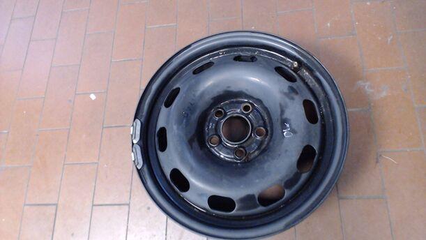 Foto: STAHLFELGE 6X15 ET38 eines Seat Toledo 1.6